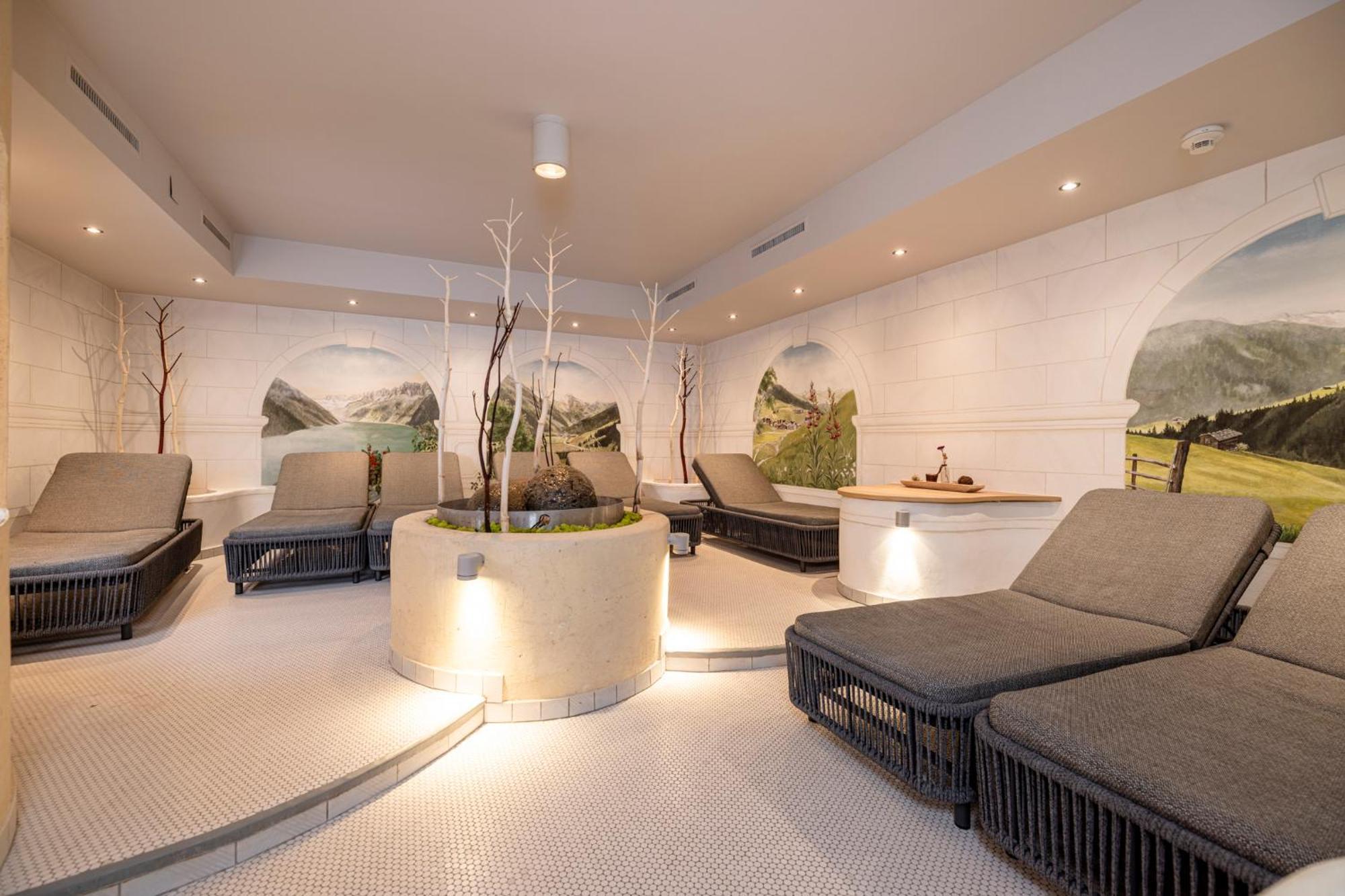 Der Rindererhof Hotel Tux Luaran gambar