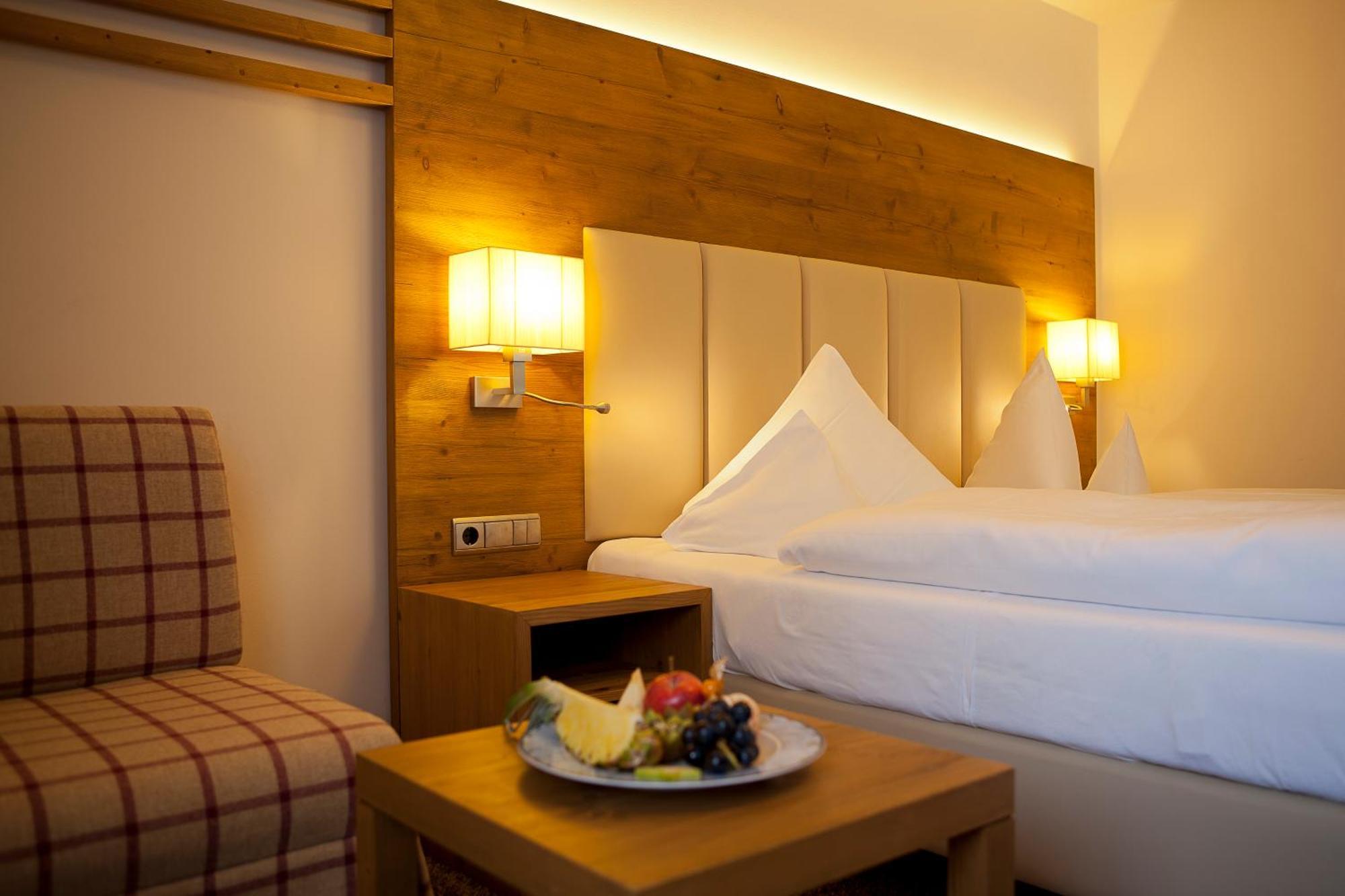 Der Rindererhof Hotel Tux Luaran gambar